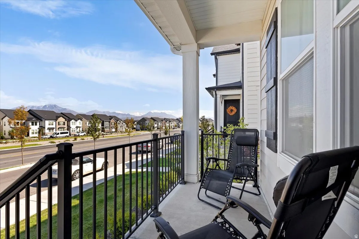 Porch with a residential view