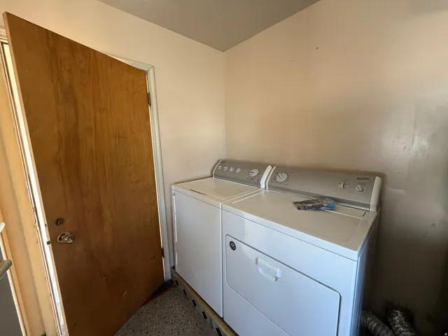 Laundry area with independent washer and dryer