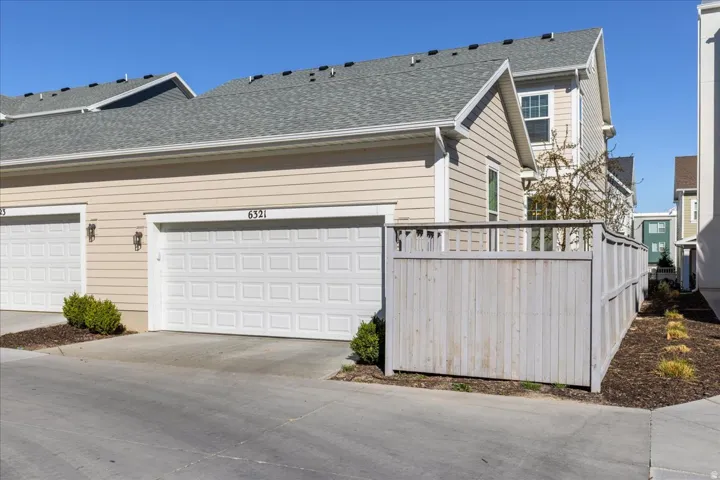 6321 W Moon Dr, Stansbury Park, Utah 84074