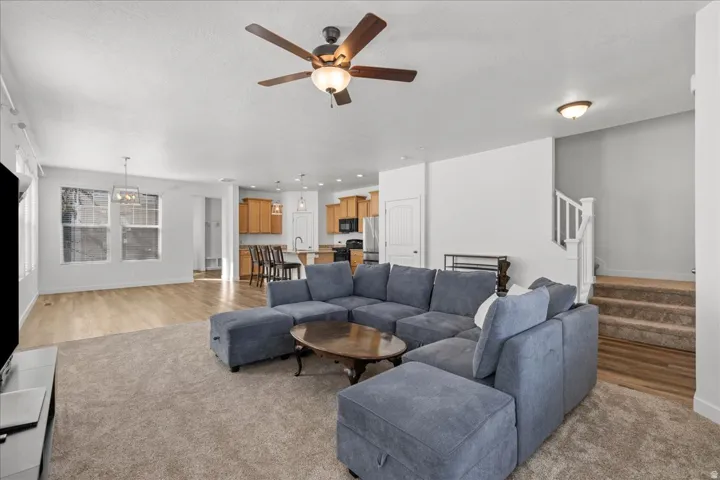 6321 W Moon Dr, Stansbury Park, Utah 84074