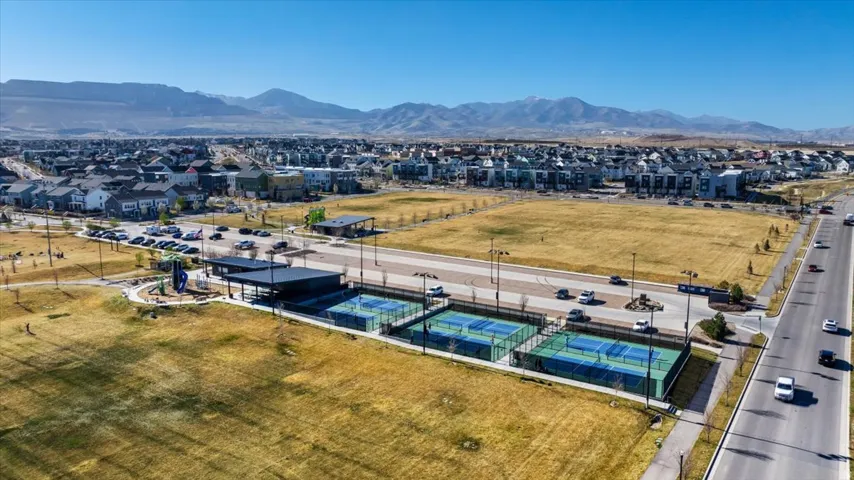 6321 W Moon Dr, Stansbury Park, Utah 84074