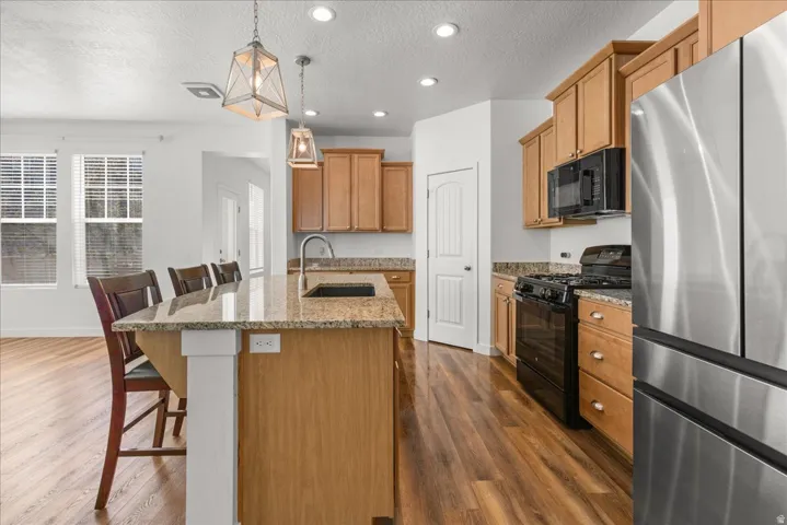 6321 W Moon Dr, Stansbury Park, Utah 84074