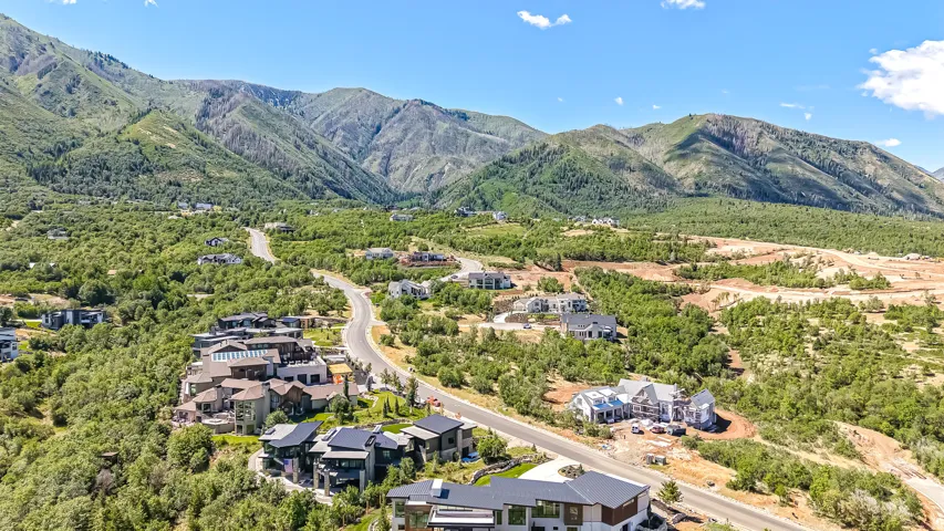 890 S Summit Dr, Woodland Hills, Utah 84653