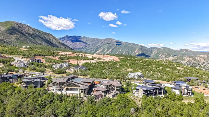 890 S Summit Dr, Woodland Hills, Utah 84653