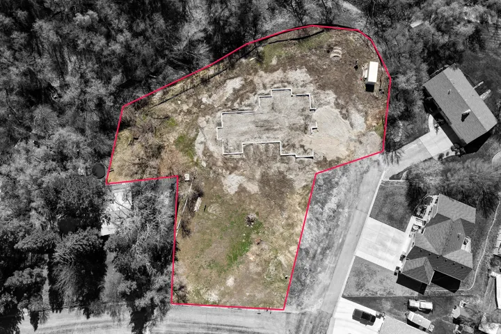Approximate boundries of property parcel outlined