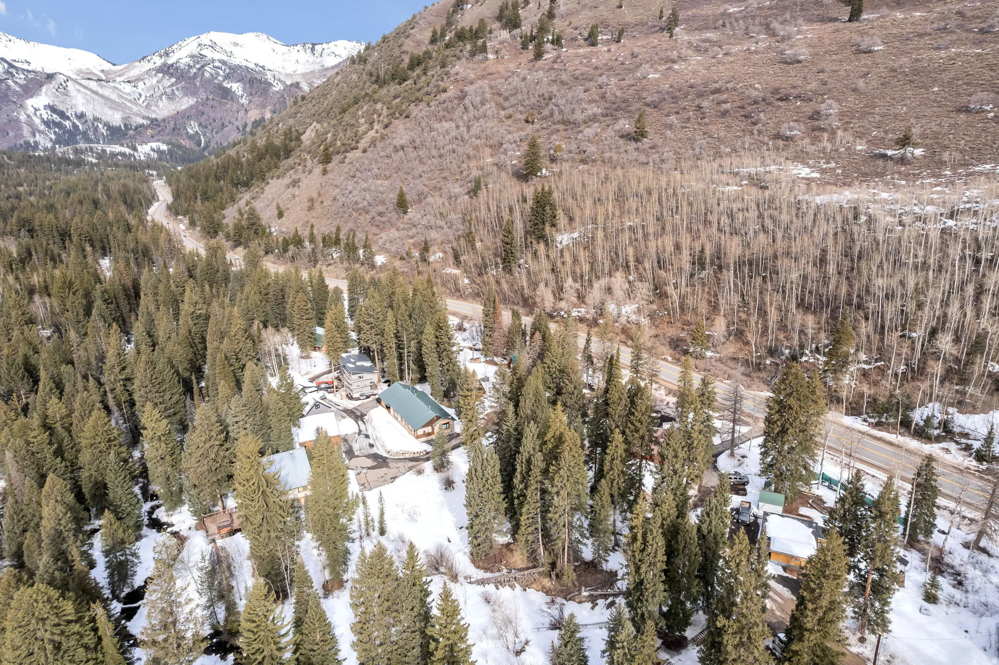 View of property location with a mountainous background