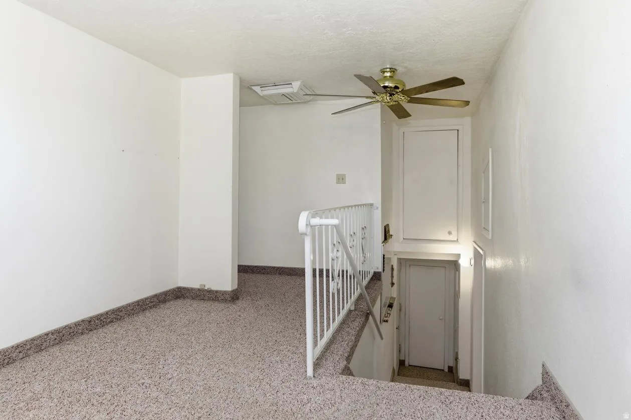 landing on level 2 off of kitchen and access to garage on level 1