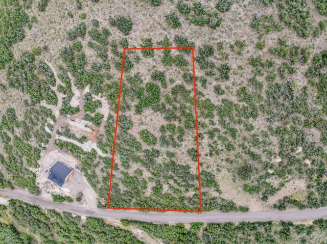 Overview of rural landscape with a desert landscape and property parcel outlined