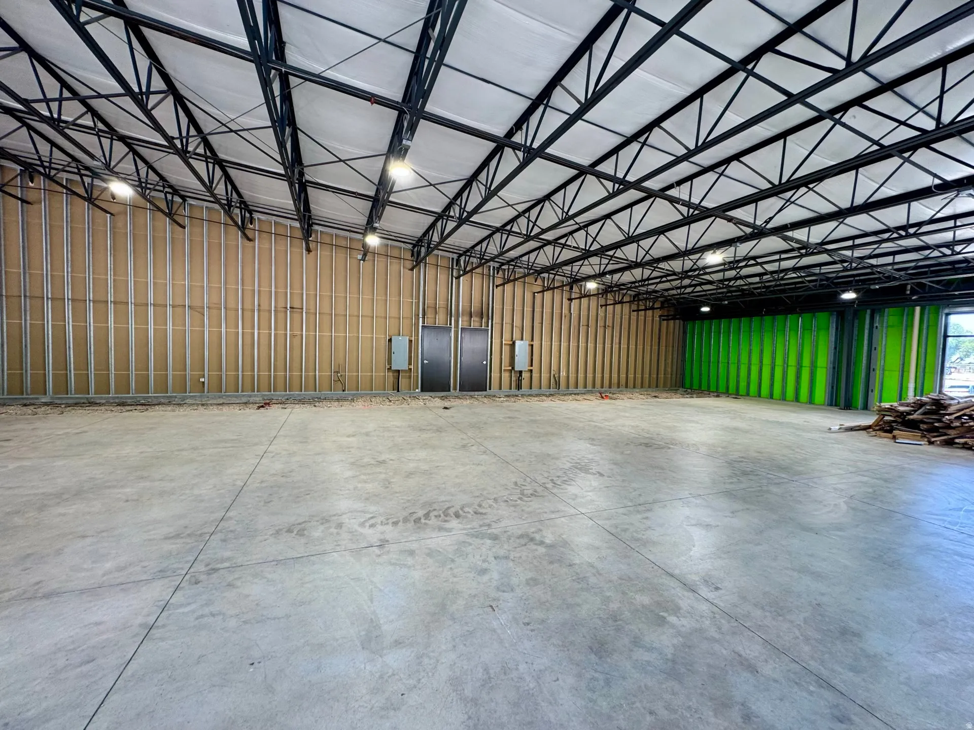 Garage with metal wall