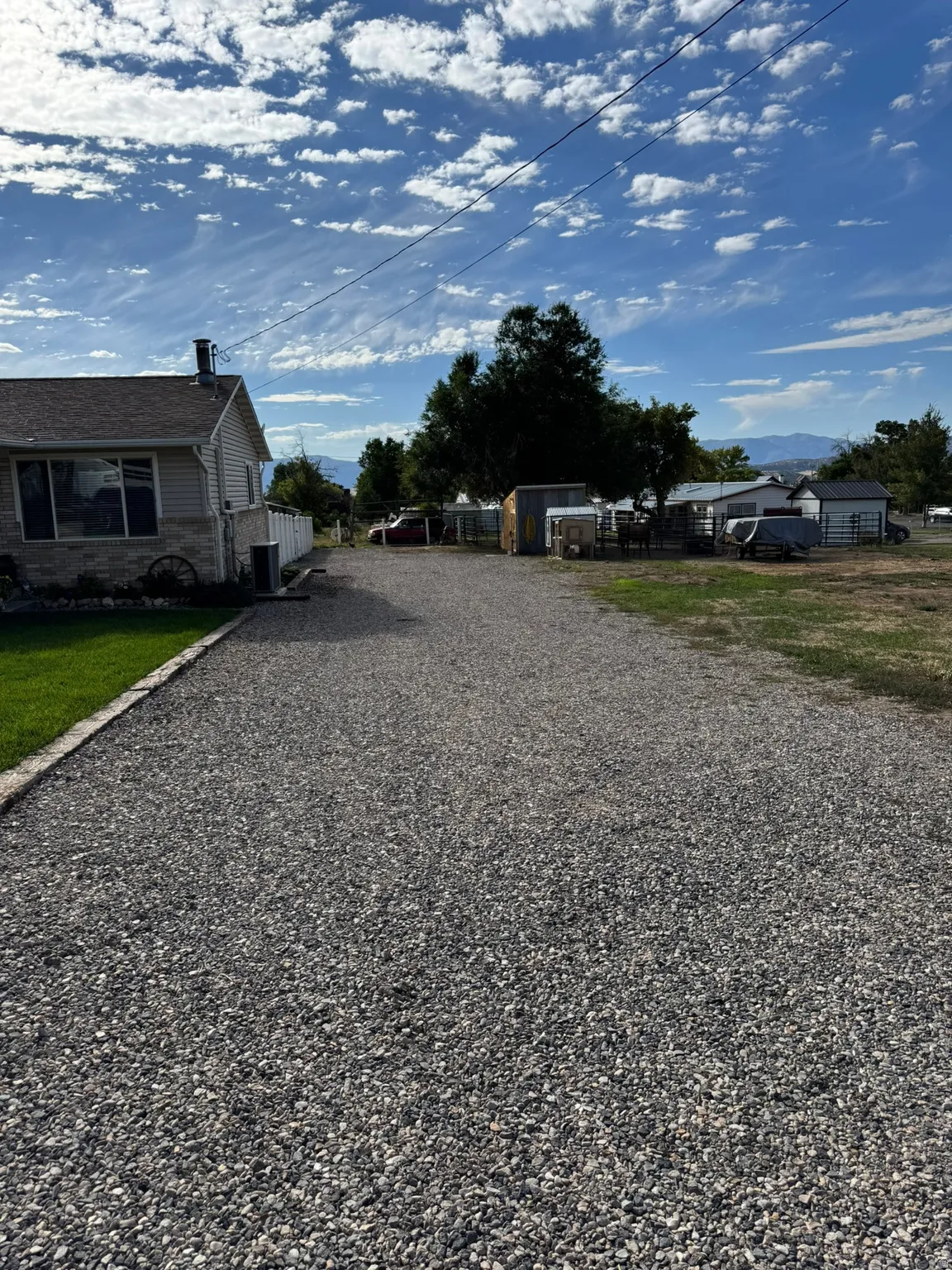 View of dirt / gravel road