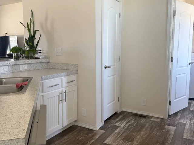 704 E Pine St, Wellington, Utah 84542