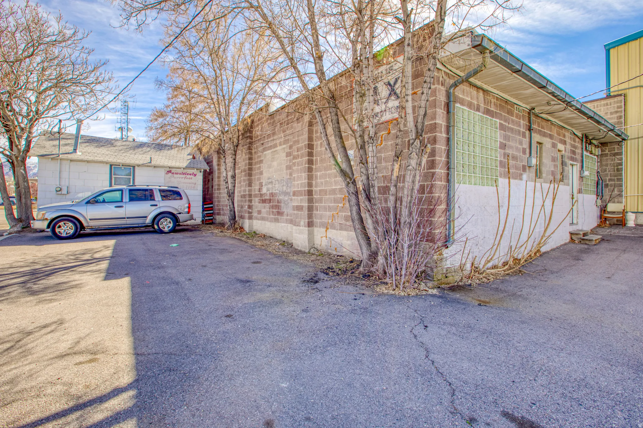 View of property exterior