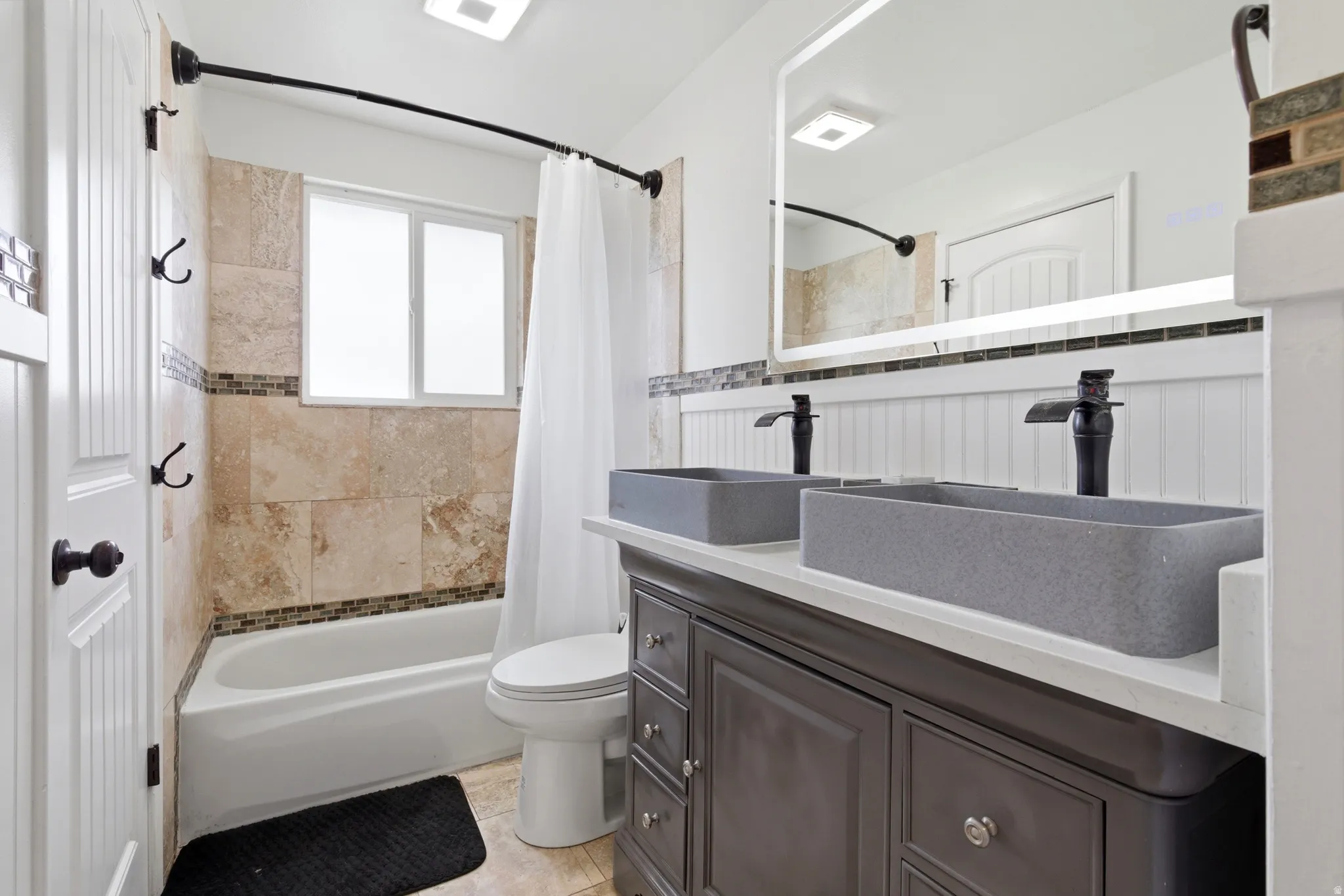 Updated Main level full bathroom