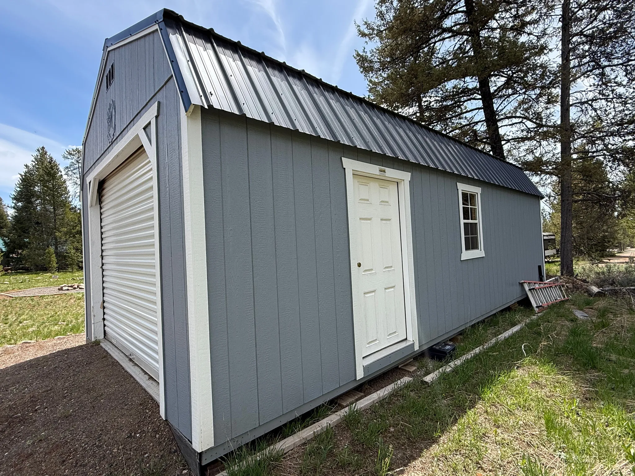 Outdoor structure