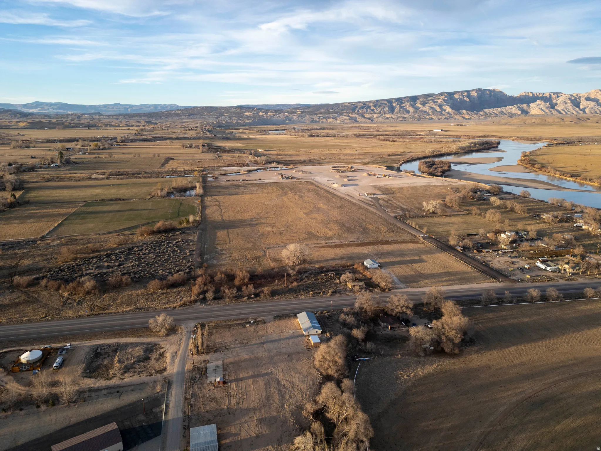 Aerial view of sparsely populated area featuring mountains