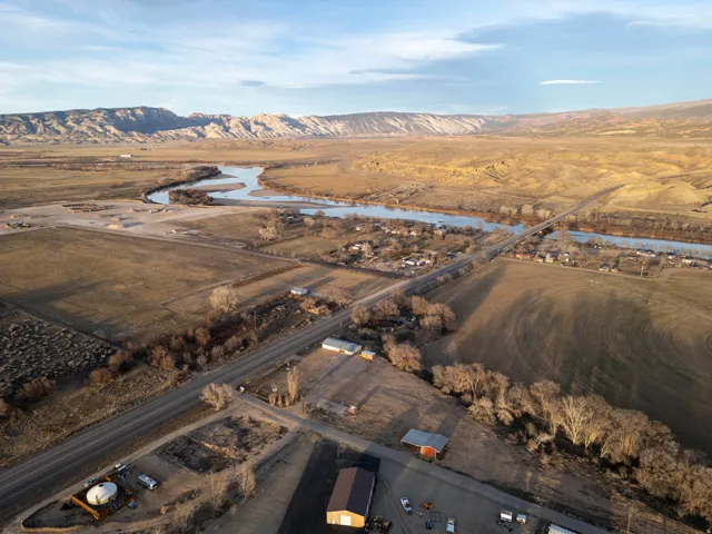 Bird's eye view of a water and mountain view