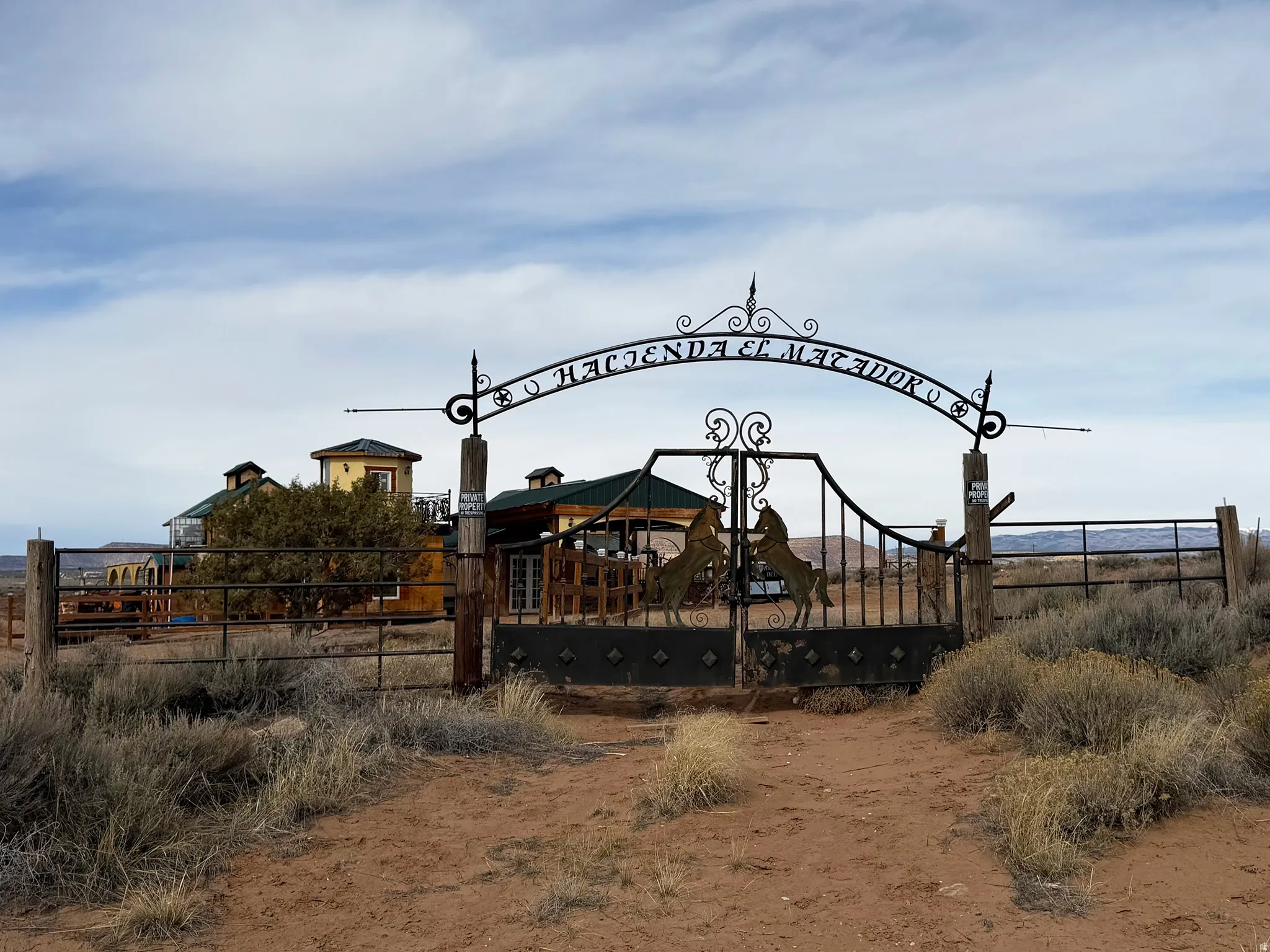 View of home's community