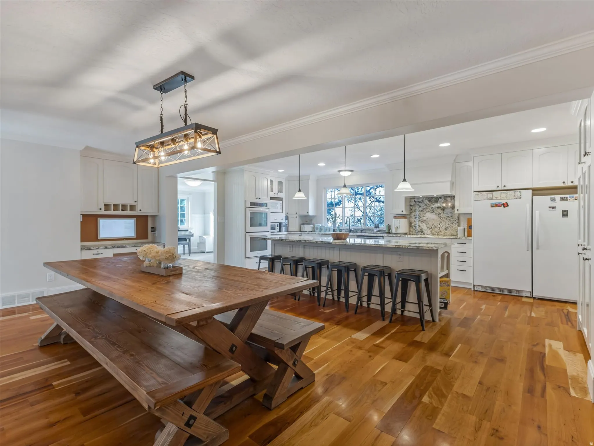 Large open concept kitchen and dining area