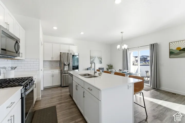 3835 W Cold Pond Ave, Lehi, Utah 84048