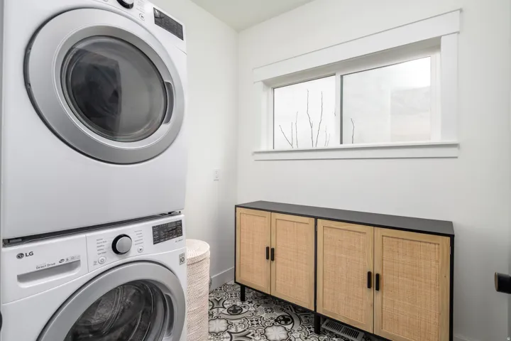 159 E 3900 N, North Ogden, Utah 84414