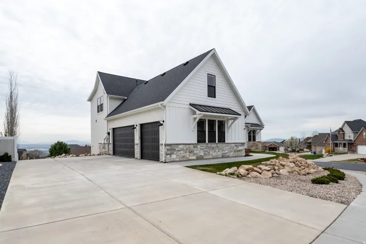 159 E 3900 N, North Ogden, Utah 84414