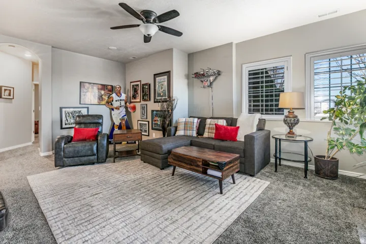 5263 Daybreak Dr, South Ogden, Utah 84403