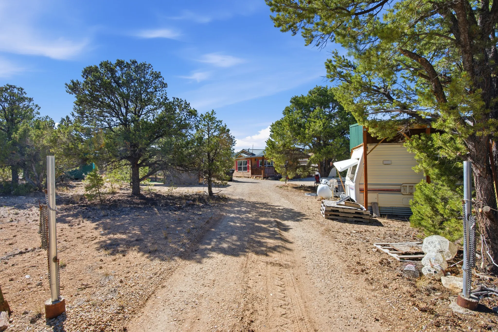 View of dirt / gravel driveway