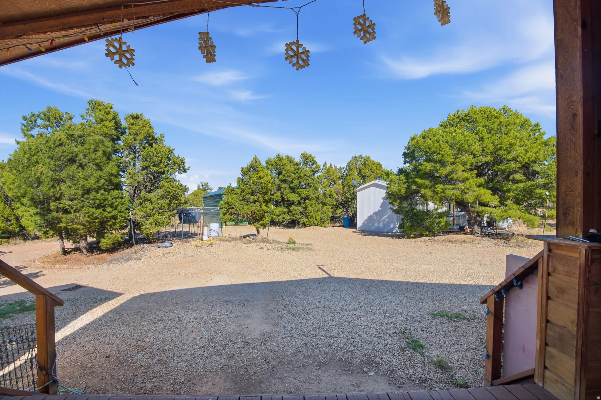 View of yard with a shed