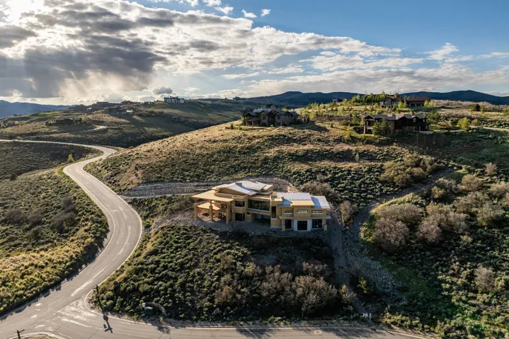 3727 E Tuhaye Holw, Hideout, Utah 84036