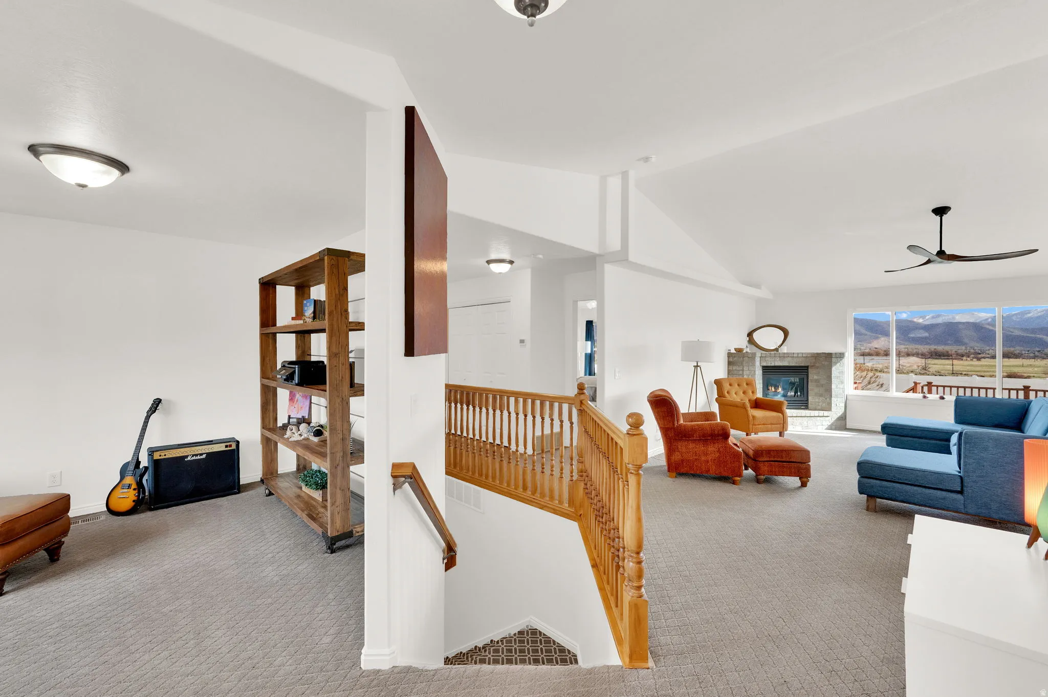 Entry to front room and great room