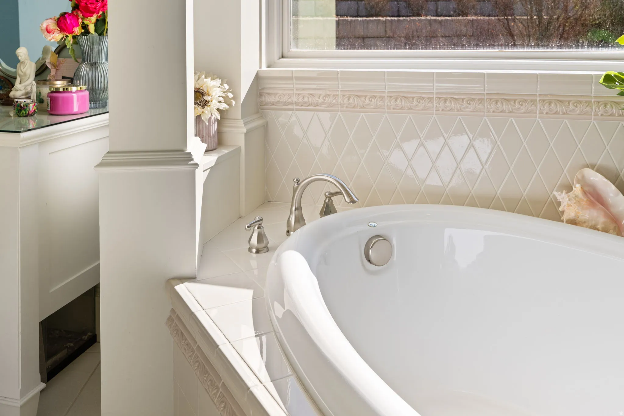 Full bath with a garden tub