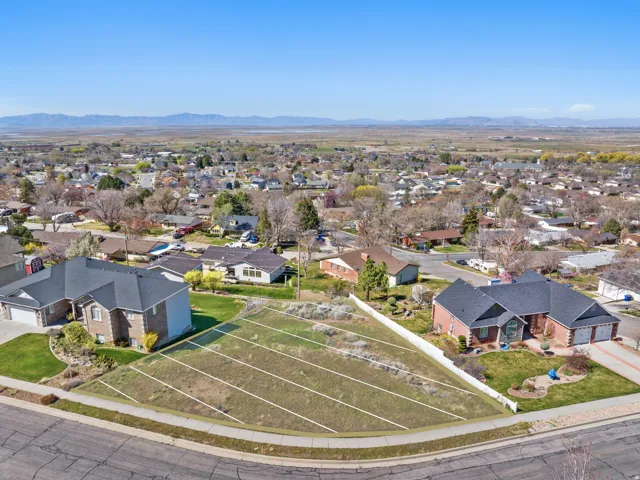 2510 S Elm Grove Dr, Perry, Utah 84302