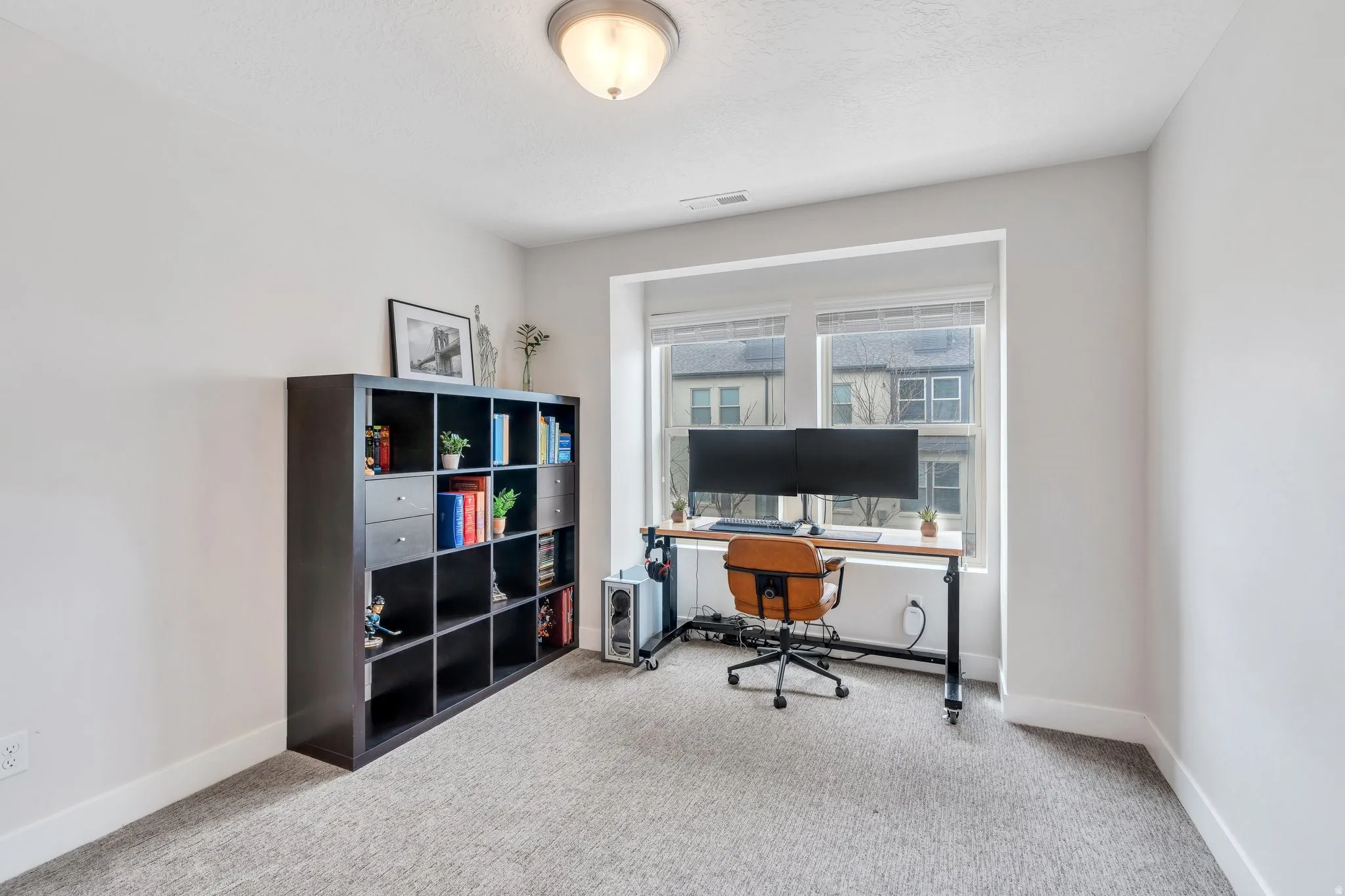 Ideal space for a home office, creative studio, study room, exercise space and more!