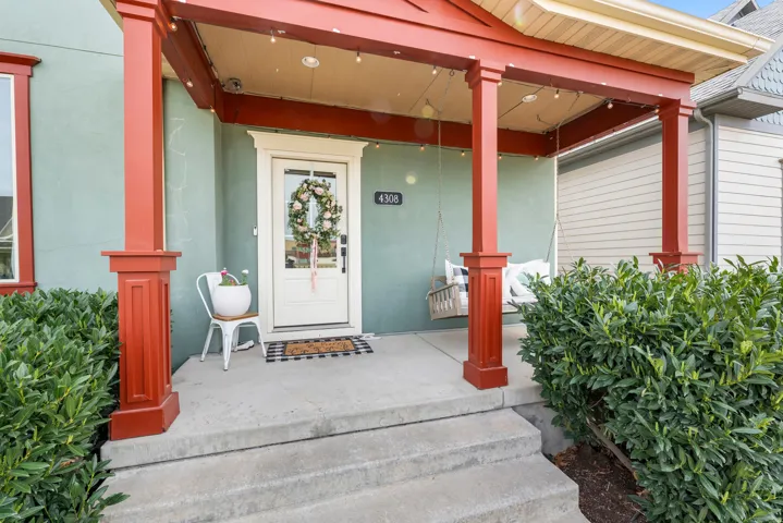 Property entrance with a porch