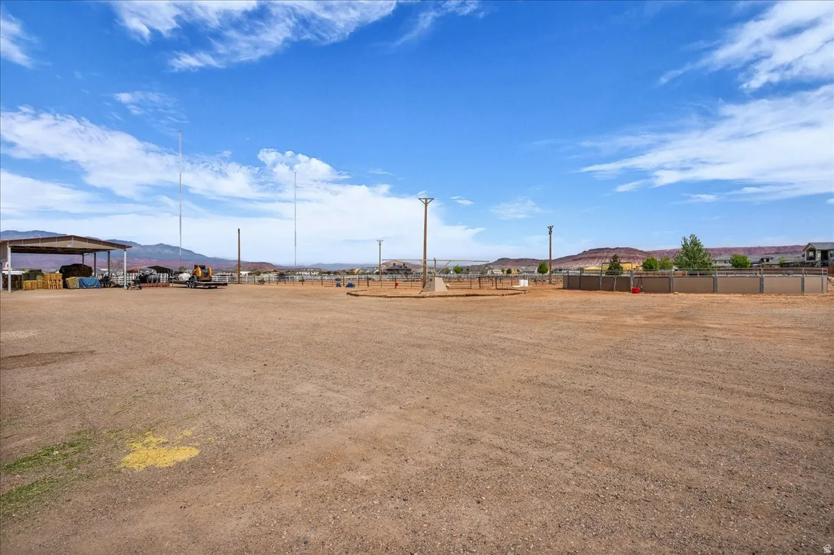 View of yard featuring a mountain view