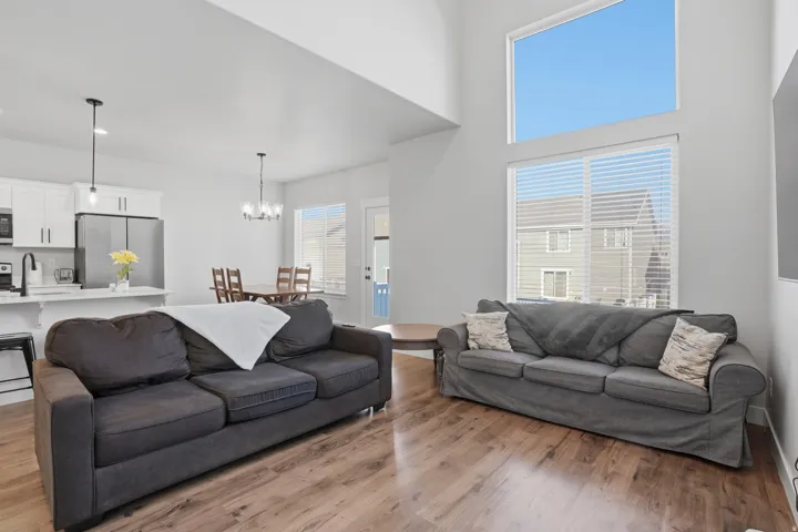 13499 S Langdon Dr, Riverton, Utah 84096