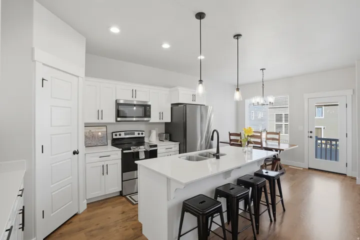13499 S Langdon Dr, Riverton, Utah 84096
