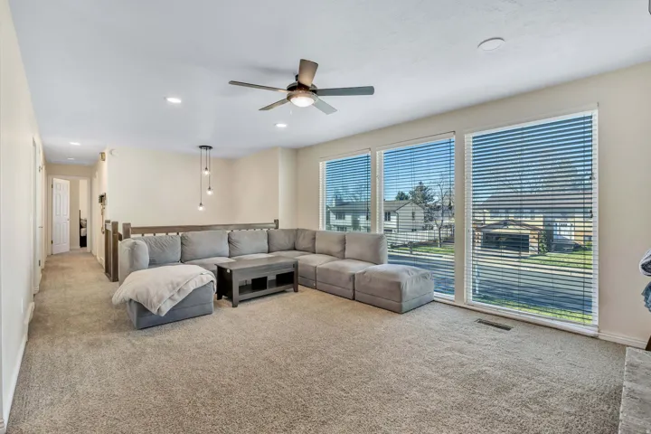 371 W 1125 N, Centerville, Utah 84014