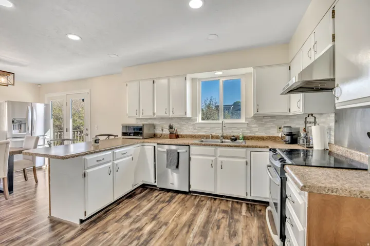 371 W 1125 N, Centerville, Utah 84014
