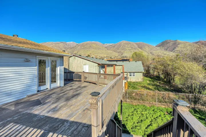 371 W 1125 N, Centerville, Utah 84014