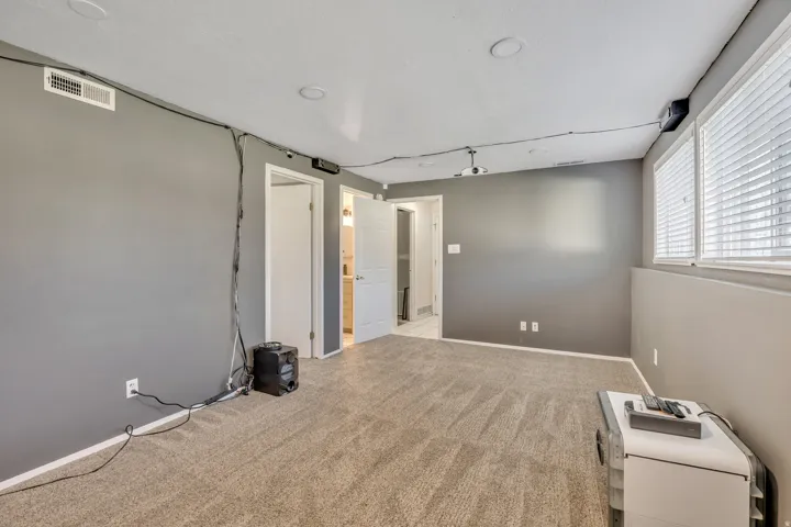 371 W 1125 N, Centerville, Utah 84014