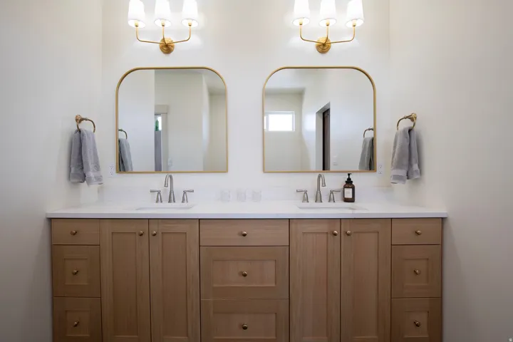 Truer representation of cabinetry color