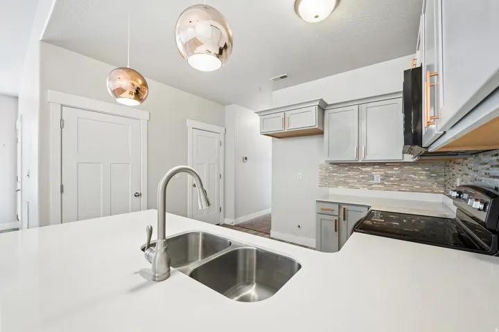 13256 S Andros Ln #b 304, Herriman, Utah 84096