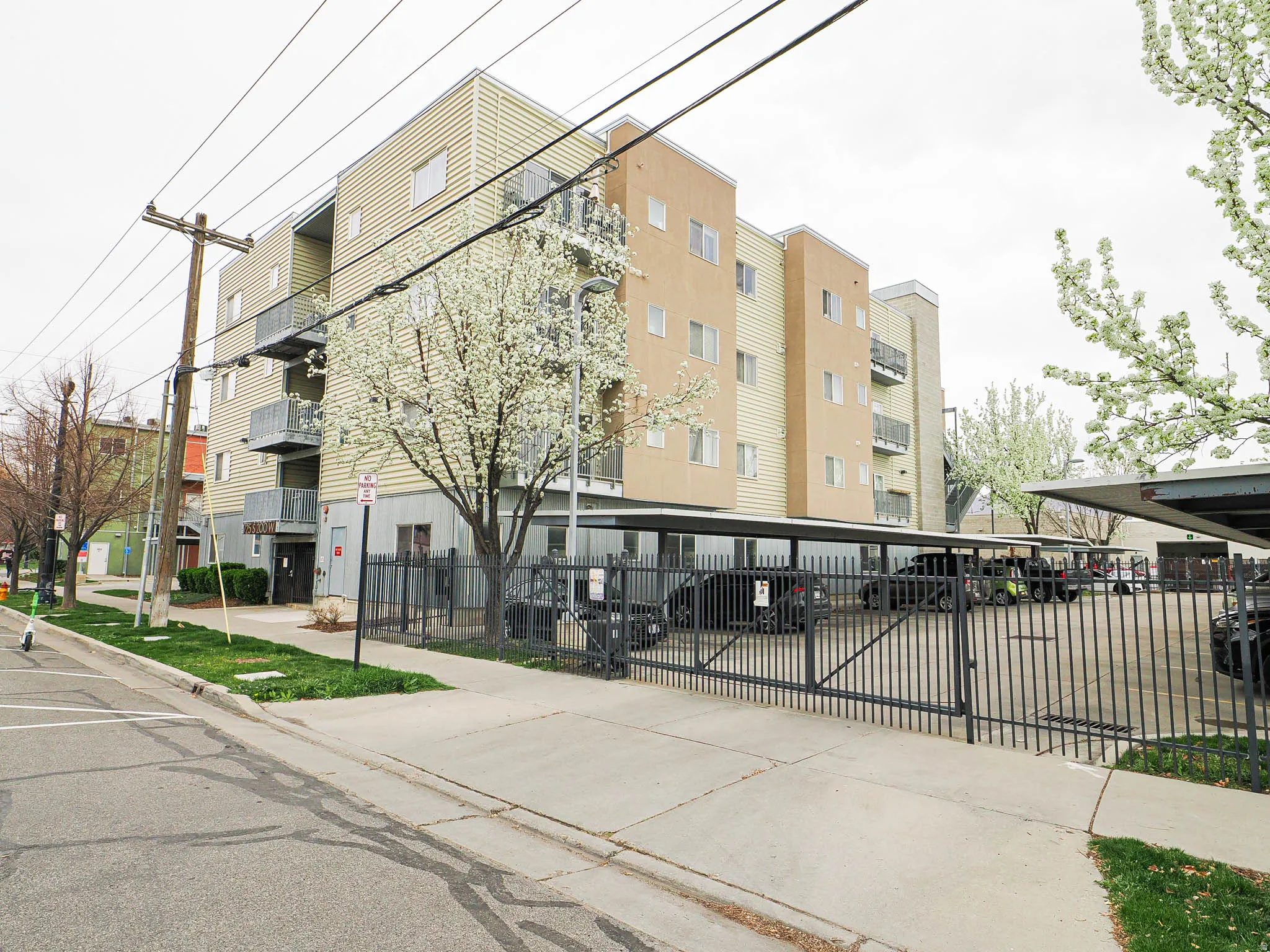 View of apartment building / complex