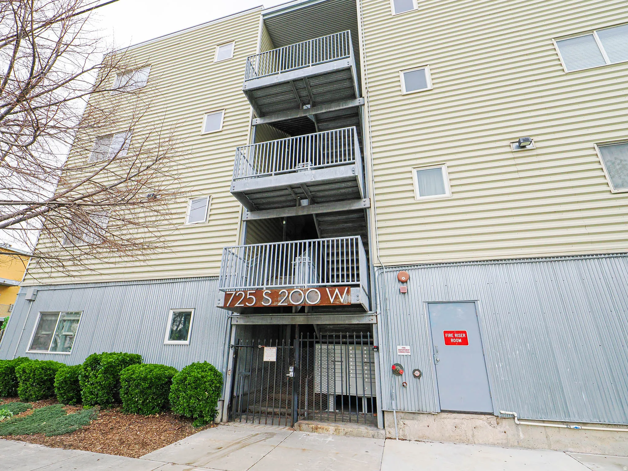 View of apartment building / complex