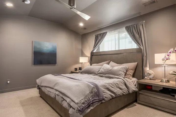 1055 S Painted Horse Ln, Bluffdale, Utah 84065