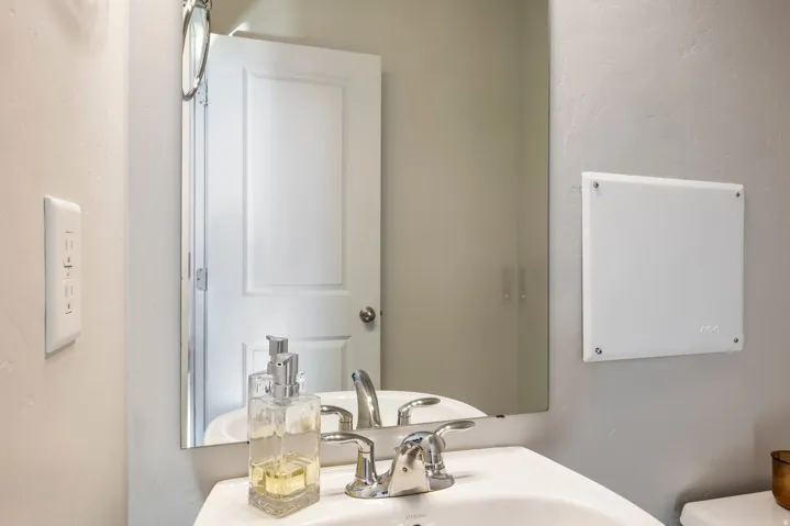 1055 S Painted Horse Ln, Bluffdale, Utah 84065