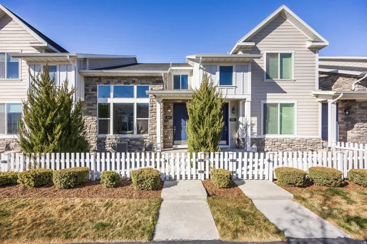 1055 S Painted Horse Ln, Bluffdale, Utah 84065