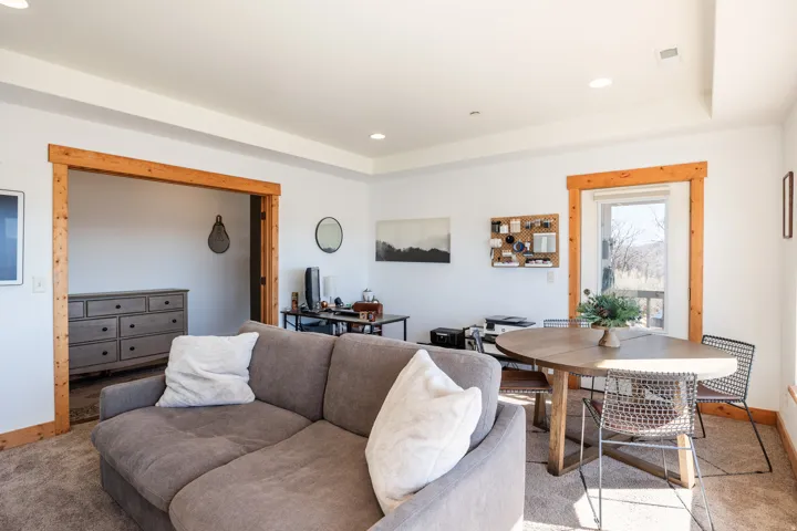 277 E Crestview Dr, Wanship, Utah 84017