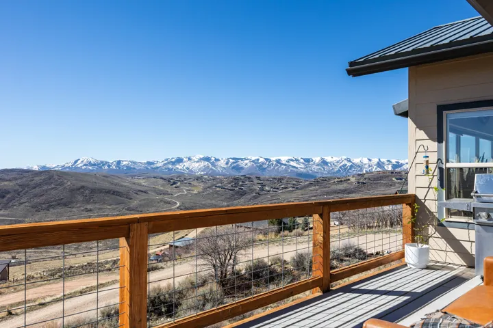 277 E Crestview Dr, Wanship, Utah 84017